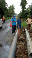 Perbaikan pipa Distribusi Utama di luar gading...